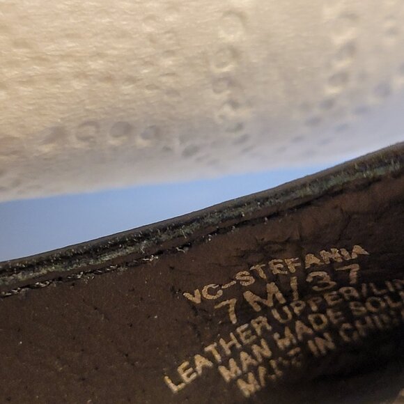 Vince Camuto Stefania Black Leather Slingback Heels Size 7 M - Picture 13 of 13